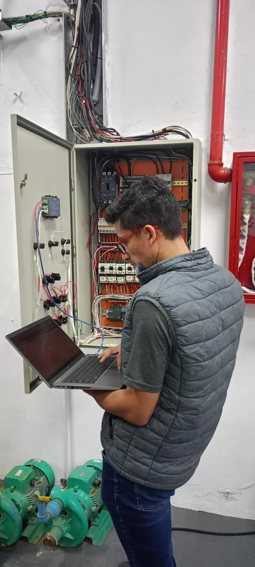 Tableros eléctricos de control — proyecto 4