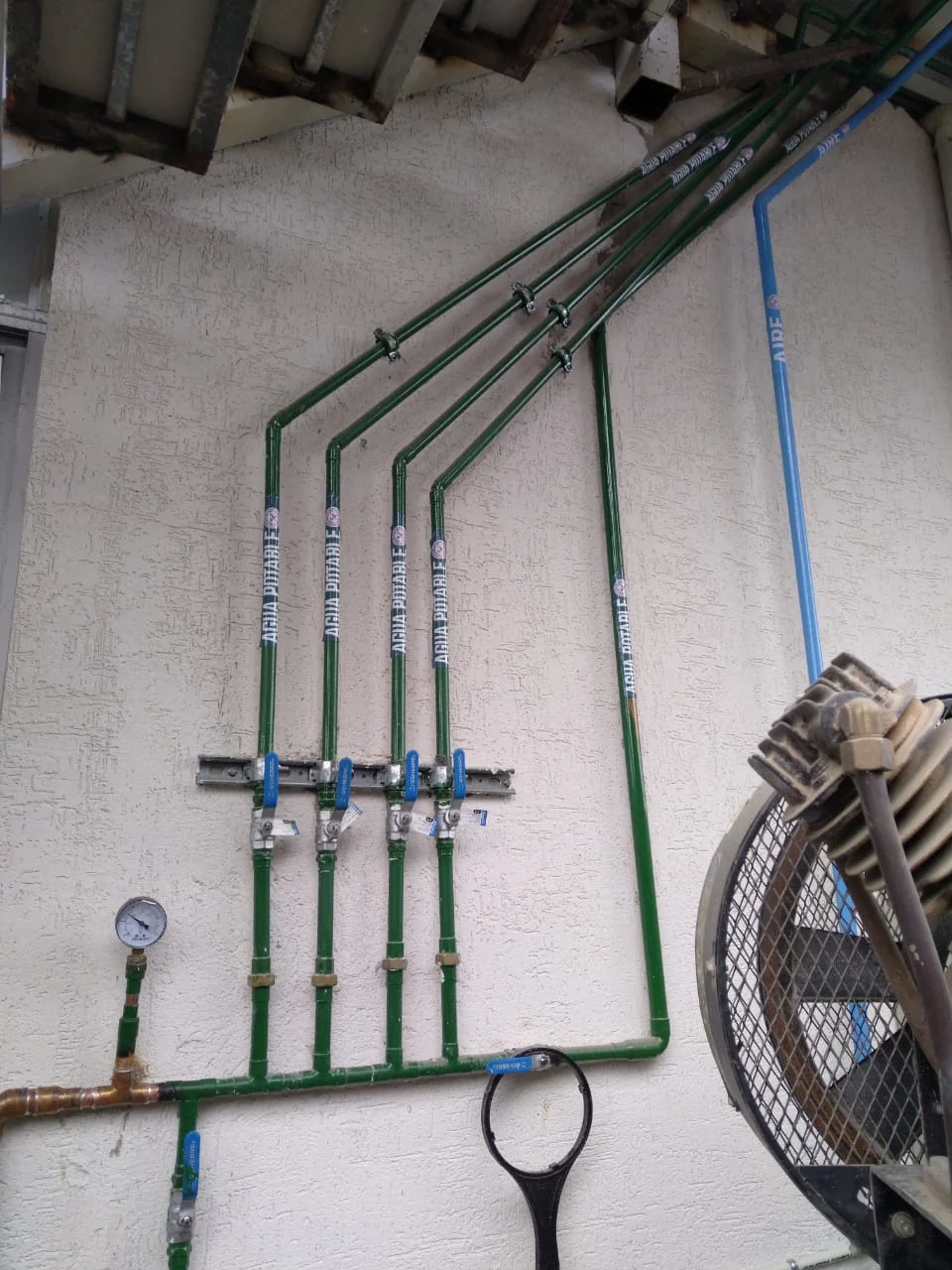 Tuberías y centralinas de gas — proyecto 5
