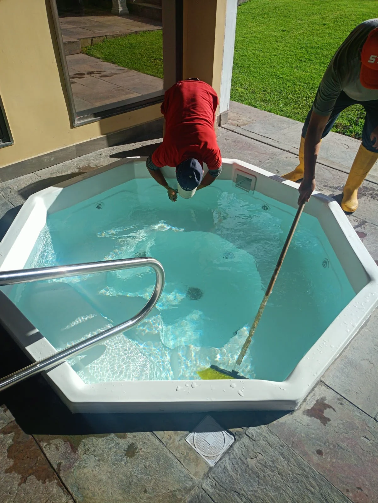 Jacuzzis y acabados — proyecto 4