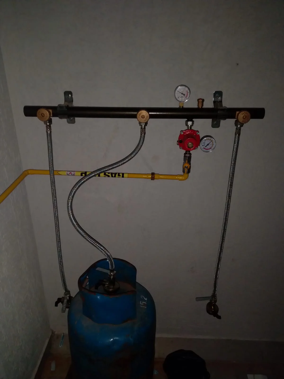Tuberías y centralinas de gas — proyecto 2